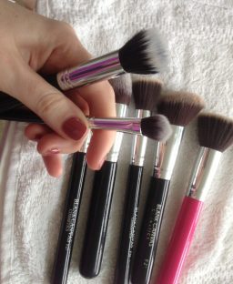 How To Wash Your Make Up Brushes!
